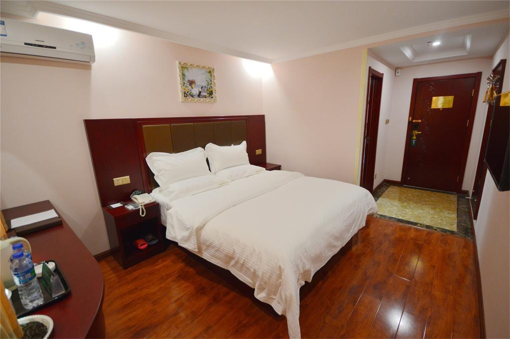 Greentree Inn Guangxi Yulin Jincheng Commercial Building Shell Hotel Exterior photo