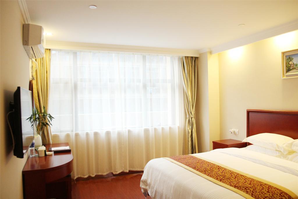 Greentree Inn Guangxi Yulin Jincheng Commercial Building Shell Hotel Exterior photo