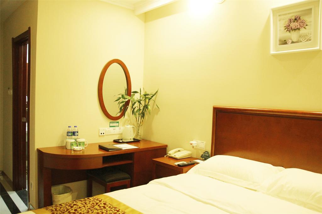 Greentree Inn Guangxi Yulin Jincheng Commercial Building Shell Hotel Exterior photo